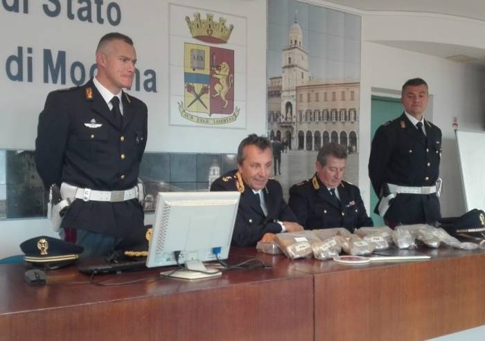 Maxi sequestro di cocaina, 11 kg sull'auto diretta in città