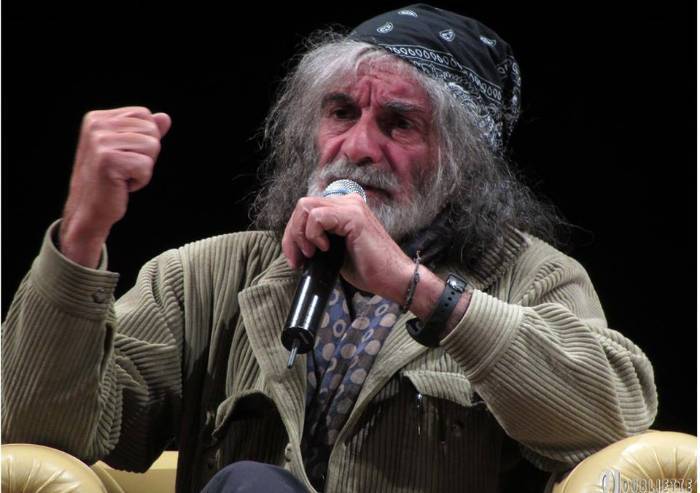 Domenica al Forum Monzani arriva Mauro Corona