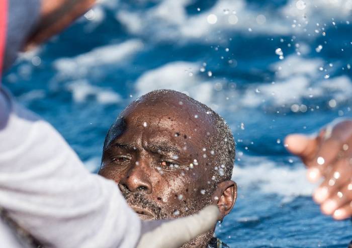 Oltre lo slogan dell'invasione: volti dei migranti. Incontro a Reggio