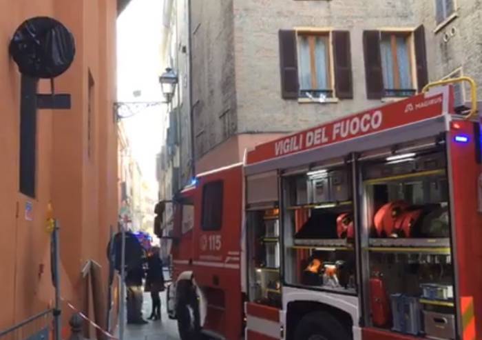 Fuga di gas, esplosione in centro, un ustionato grave