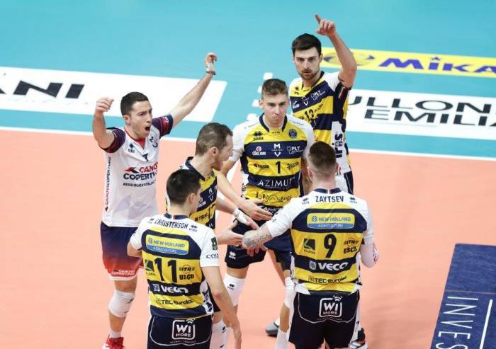 L'Azimut Leo Shoes Modena vince al tie-break con Siena