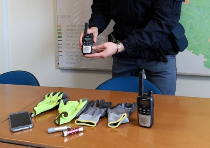 Razzia in due appartamenti: arrestato ladro albanese già espulso