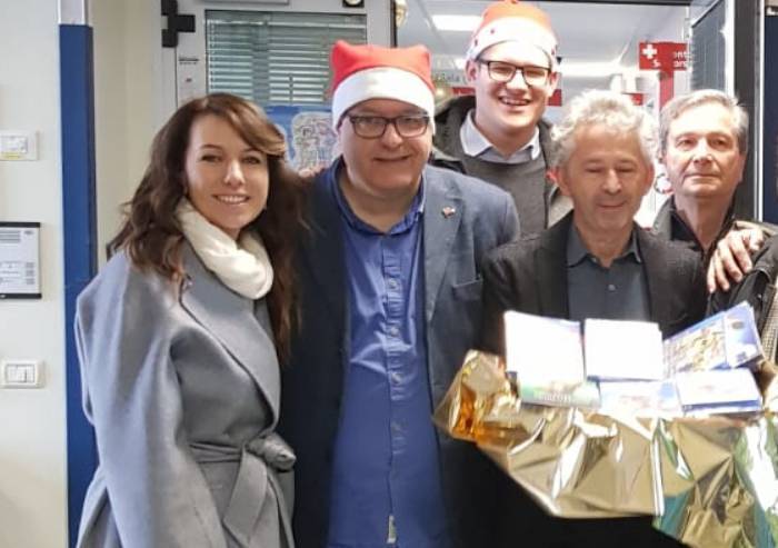 E Forza Italia regala giocattoli e film al reparto di Pediatria