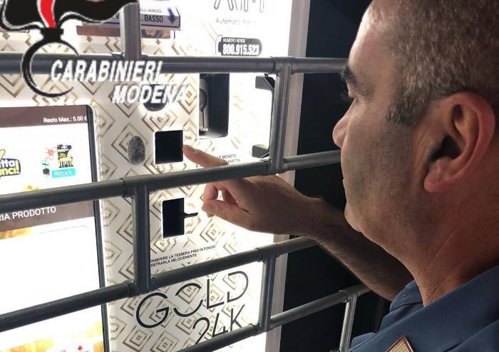 Prelevava col bancomat del datore di lavoro: bloccato dai Carabinieri