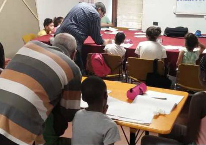 Lezioni di arabo a scuola, retromarcia definitivo: 'Spostiamo la sede'