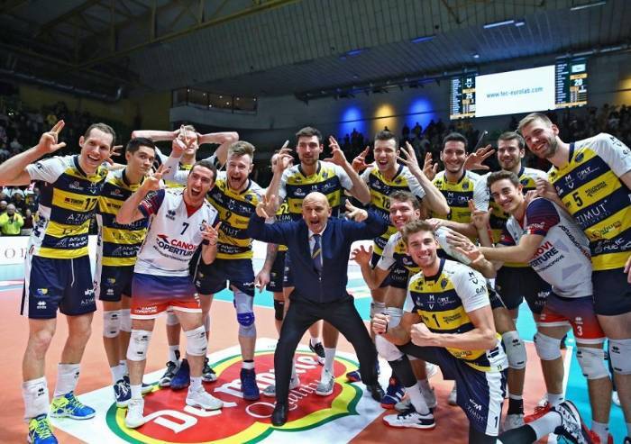 Coppa Italia Volley: Azimut Leo Shoes Modena vola in final four