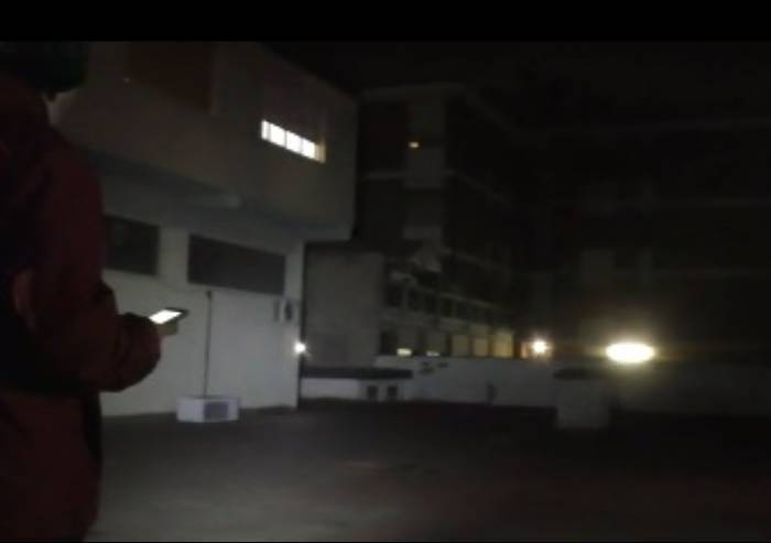 Sassi contro un giornalista de La Pressa: denunciato 23enne del Mali