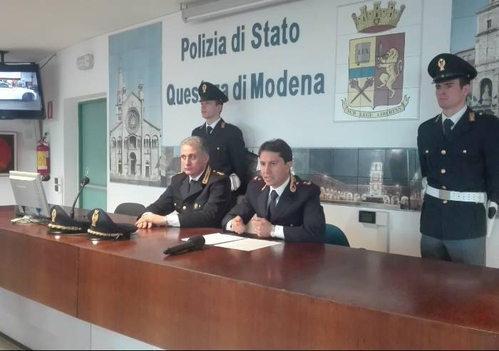 Rapinavano prostitute e cittadini in strada: arrestato il terzo uomo