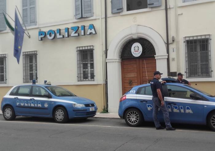 Mirandola, furto da 5000 euro: fermati due marocchini