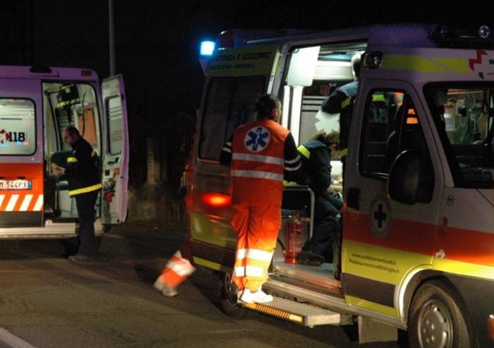 Schianto alle 4 del mattino: un morto e due ferite