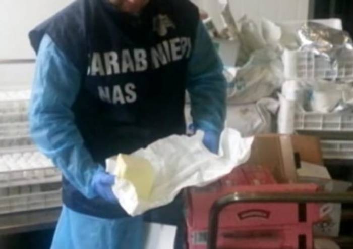 Cibo scaduto, sequestrate 36 tonnellate per 370mila euro