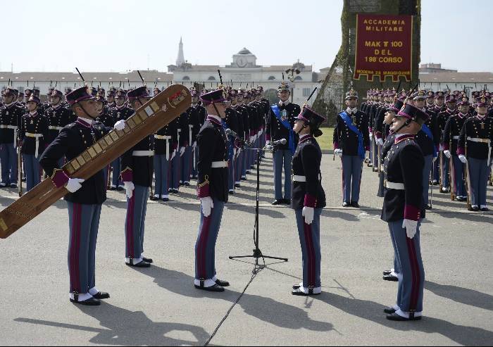 'Servizio mensa in Accademia, da Dussmann comportamento legittimo'