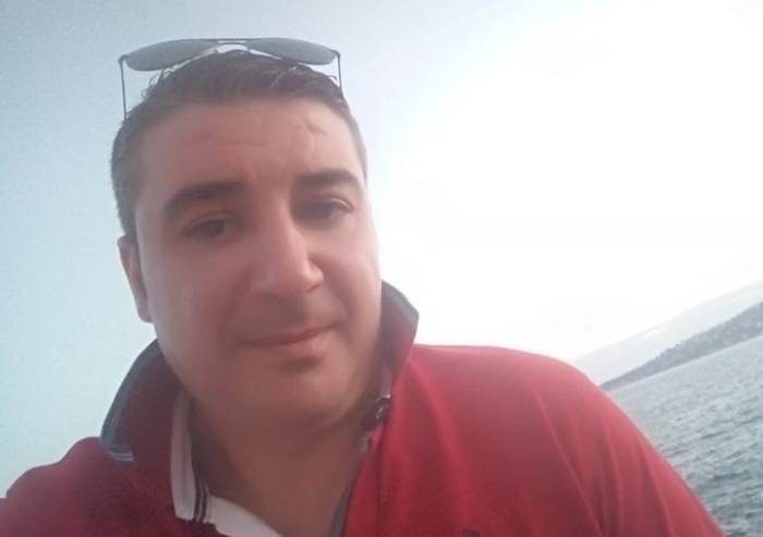 Esce di strada con lo scooter, muore 41enne