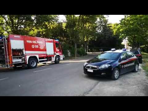 Carpi, nuovo incendio, e dramma sfiorato ai garage occupati da stranieri di via Bolsena