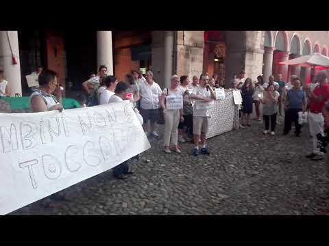 'Ecco come hanno provato a strapparci nostra figlia'