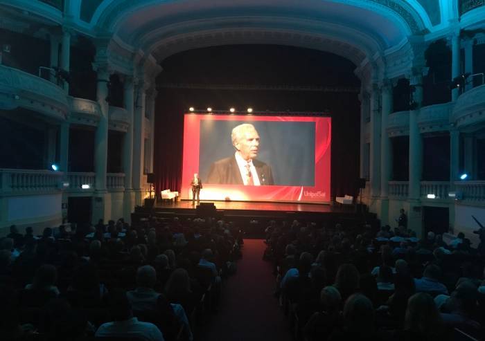 Assicoop, dai dipendenti ok alla piattaforma per rinnovo contratto