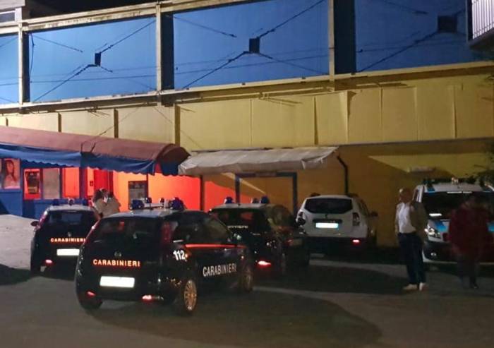 L'ex Mac due riapre ma subito problemi