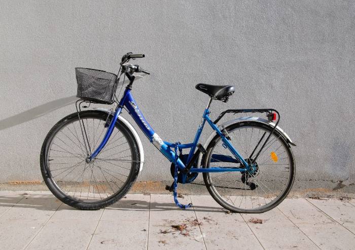 La Polizia scopre deposito di bici rubate, riconoscete la vostra?