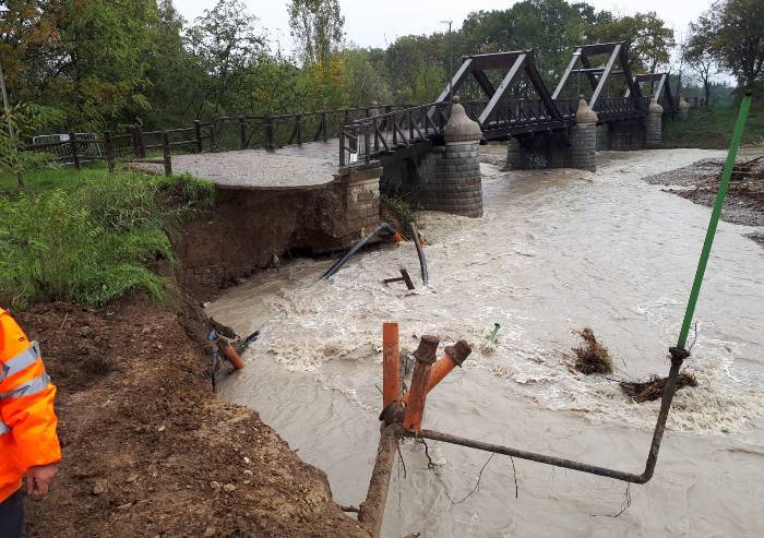 Maltempo, le strade rimaste chiuse e la neve in montagna