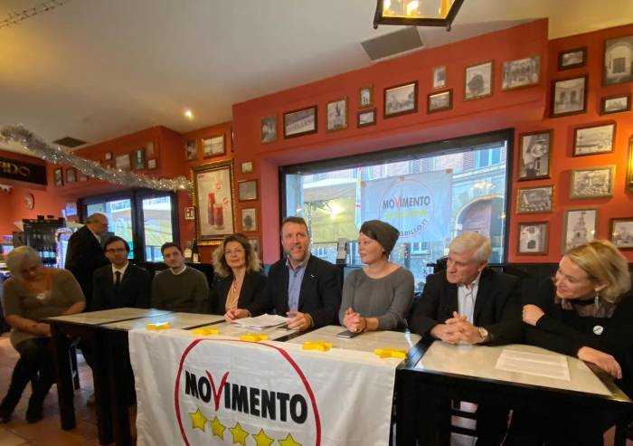 Il M5S si presenta: 'La politica del Pd sta con lobby inceneritori'