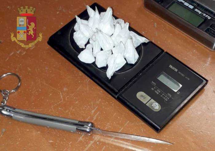 Cocaina in auto e in casa: modenese arrestato dalla Squadra Volante
