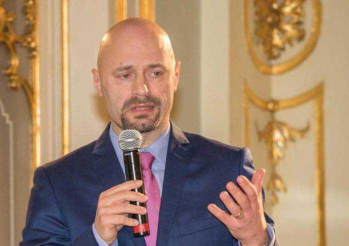 Bibbiano, molti dubbi e anomalie. Ma quello di Salvini è sciacallaggio