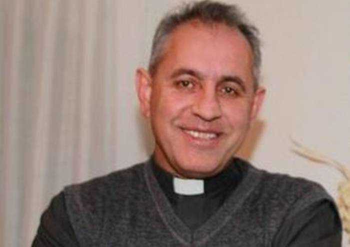 Camposanto cambia parroco: sabato messa di Don Jorge col Vescovo