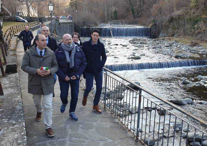 Bonaccini riparte da dove ha perso: tour nella montagna modenese