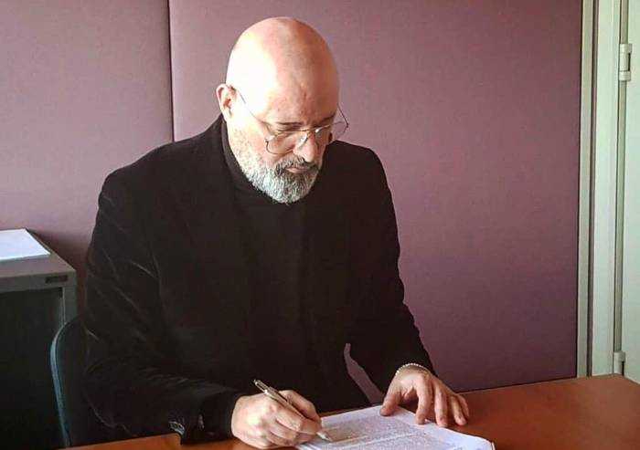 Bonaccini estende limiti a tutta Regione: bar chiusi alle 18 ovunque