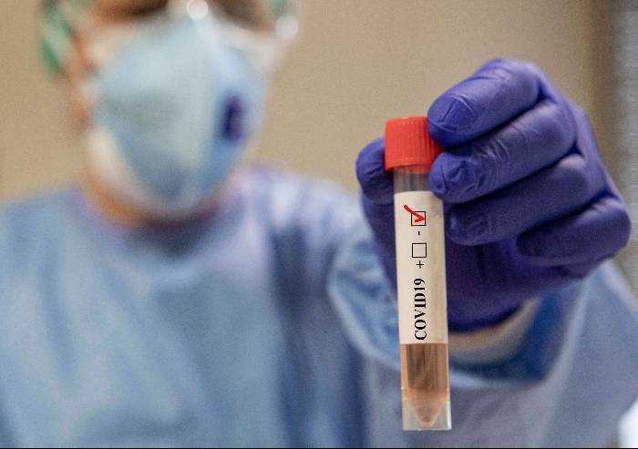 Coronavirus, i parlamentari Lega si tagliano parte dello stipendio