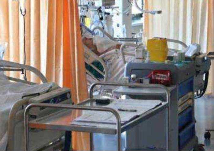 Ospedale di Carpi, salgono a 48 i sanitari contagiati