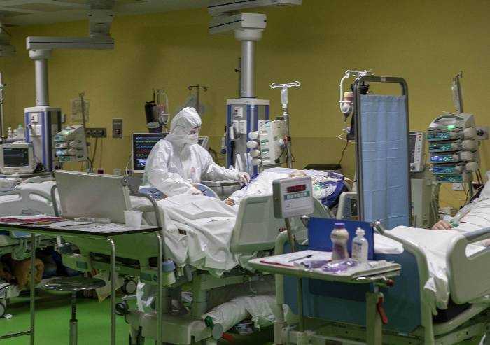 Covid, battaglia andava combattuta nelle case e non solo in ospedale
