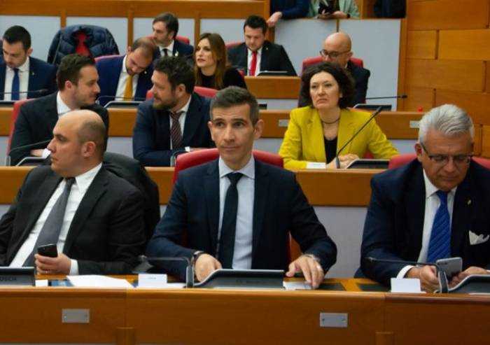 Covid, Barcaiuolo (Fdi): 'Negozio etnico a Modena viola ordinanze'