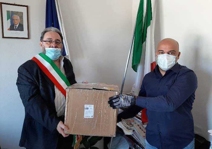 Bomporto, la Chiesa Evangelica cinese regala 600 mascherine