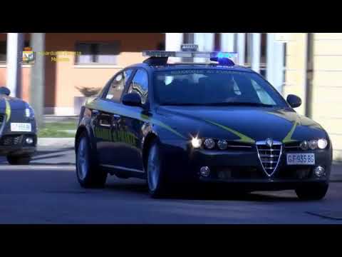 Coronavirus, sequestrate 24.000 mascherine a Modena e Bologna