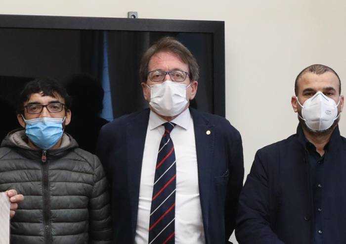 Muzzarelli 'invisibile'. Volta Pagina attacca: 'Sindaco e giunta muti'