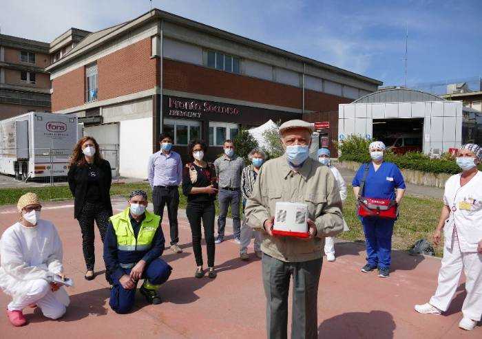 'Curato in modo esemplare': dona al PS di Carpi massaggiatori cardiaci
