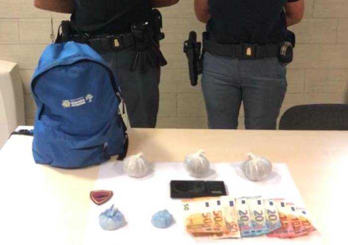 Modena, nigeriano in Italia per asilo politico arrestato per spaccio