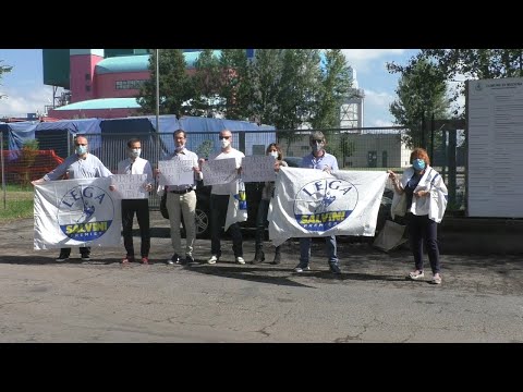 Flash-mob Lega all'inceneritore: bruci solo i rifiuti modenesi