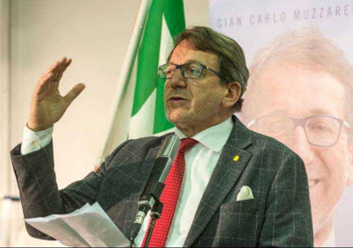 Viale Gramsci, panchine rimosse. Comune: 'Intesa coi residenti'. Comitato sconcertato: 'Nessuno sapeva nulla'