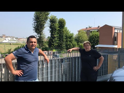 Il mega-deposito di polvere di vetro è ora discarica, e nessuno lo muove