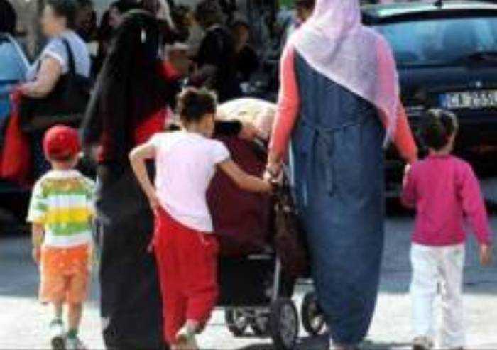 Modena, 278.000 euro per sostenere stranieri senza più accoglienza