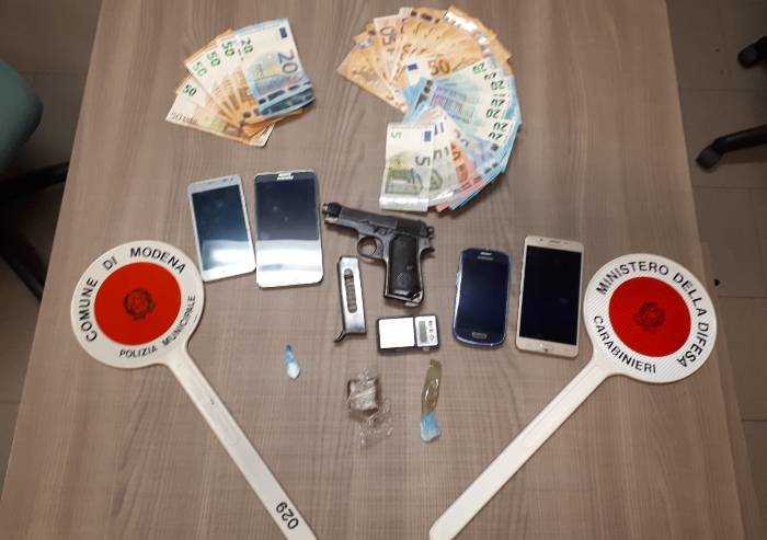 Spaccio e degrado: arrestato 44enne in via Costa