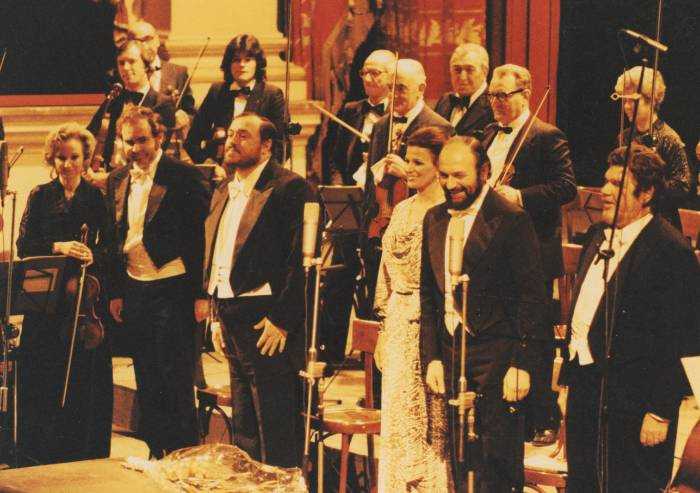 Modena celebra Luciano Pavarotti a 13 anni dalla scomparsa