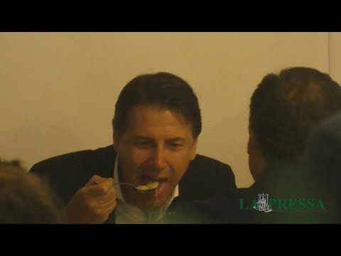 Abbuffata di tortellini, Conte tiene banco anche al ristorante PD