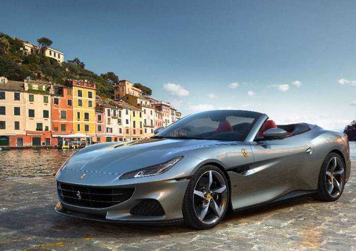 Presentata oggi la nuova Ferrari Portofino: 'Simbolo della ripartenza'