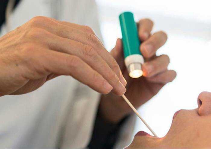 Covid: tutti negativi gli studenti in isolamento sottoposti a tampone