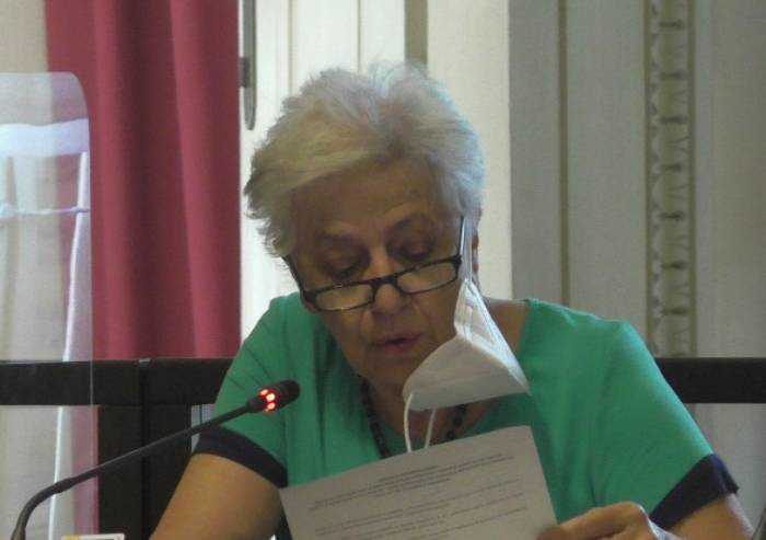 'Tanti stranieri irregolari e bandi accoglienza deserti? Colpa di Salvini'