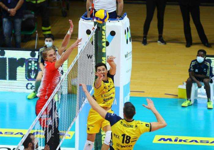 Superlega Volley: nella prima Monza espugna il Palapanini