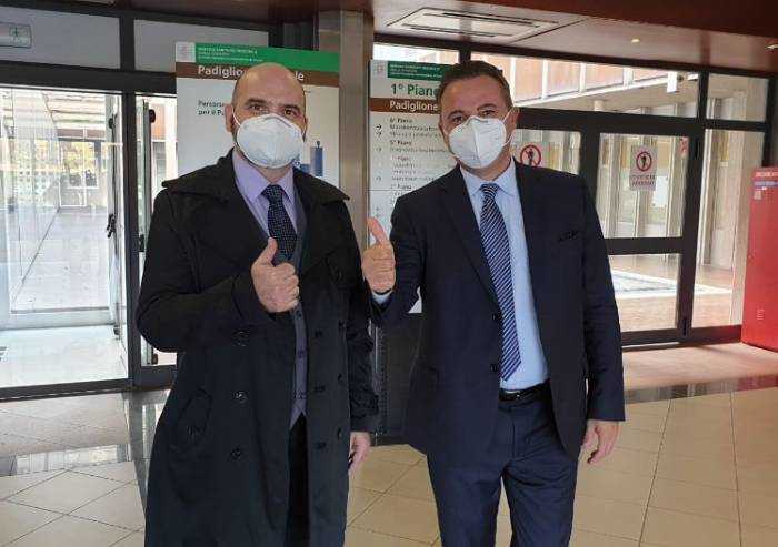 'Covid, salvato dai medici di Parma dopo 4 mesi di terapia intensiva'